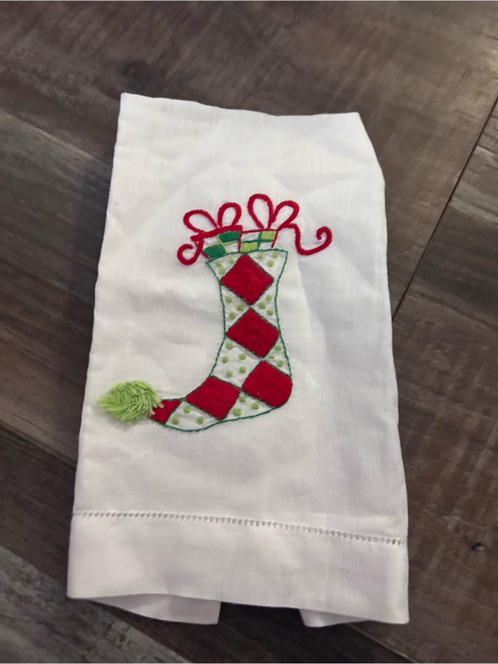 Free w bundle NWOT stocking print tea towel